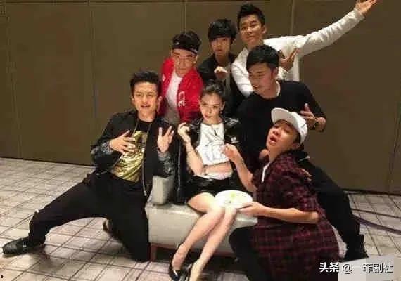 最近娱乐圈都有哪些爆料,明星恋情、绯闻、作品大揭秘